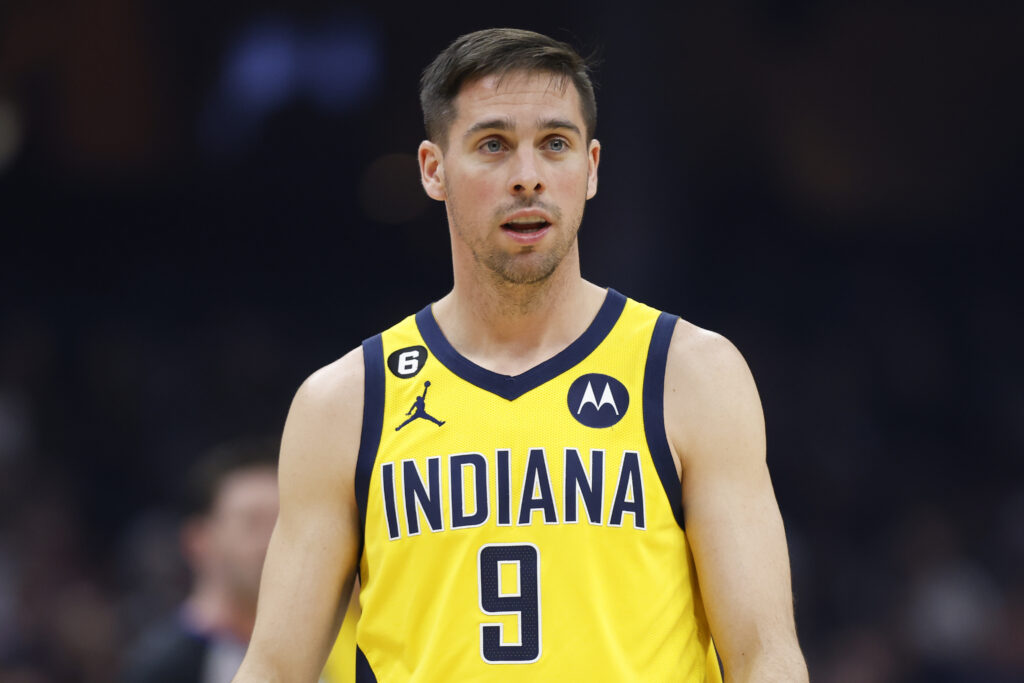 Knicks vs Pacers Predictions Picks Betting Odds NBA April 5, 2023