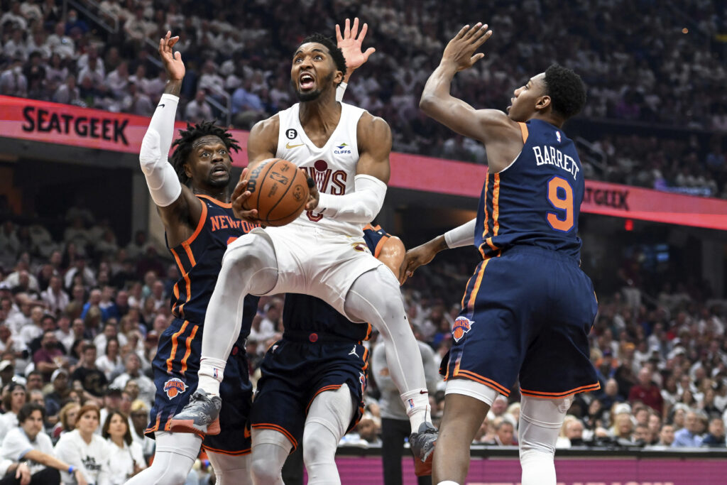 Knicks vs Cavaliers Predictions Picks Odds NBA April 18 2023