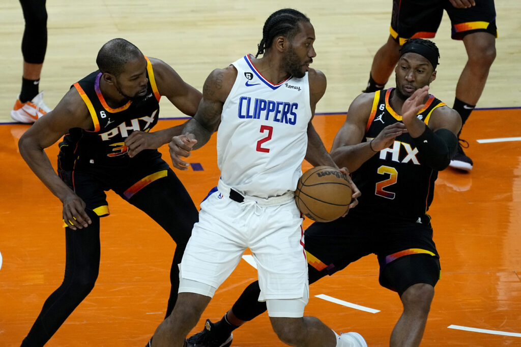 Suns vs Clippers pronóstico predicción cuotas previa apuestas Juego 3 1ra Ronda NBA Playoffs 20 de abril 2023