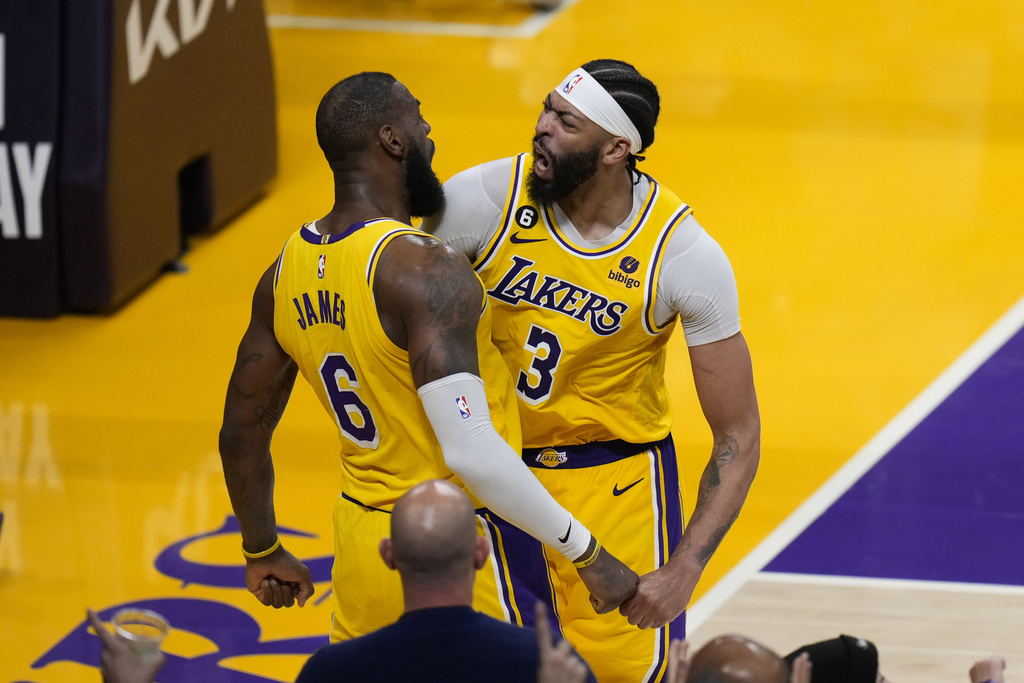 Los Angeles Lakers vs Golden State Warriors Predicciones pronóstico cuotas apuestas Juego 2 Semifinales Conferencia Oeste Playoffs de la NBA 4 de mayo de 2023