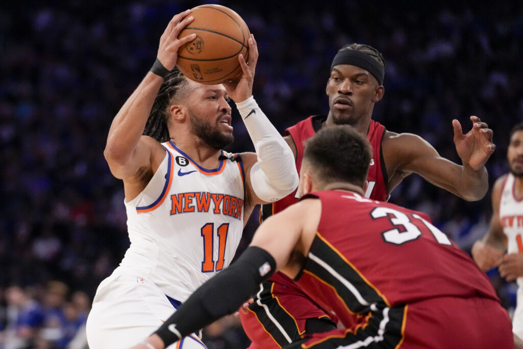 Heat vs Knicks Predictions Picks Odds NBA May 2 2023