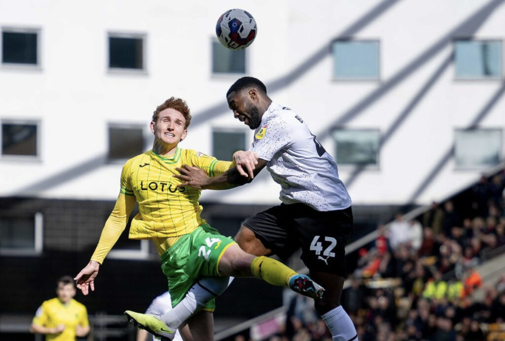 Norwich City vs Swansea City  pronóstico predicción cuotas previa apuestas  jornada 42 Championship el 22 de abril de 2023