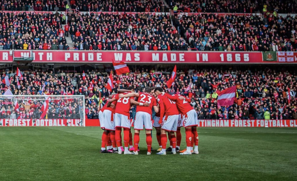 Liverpool vs Nottingham Forest pronóstico predicción cuotas previa apuestas  jornada 32 Premier League 22 de abril de 2023