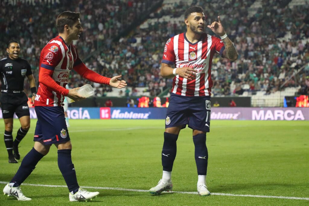 pronostico prediccion cuotas previa apuestas Chivas vs Cruz Azul jornada 16 Liga MX 22 de abril de 2023