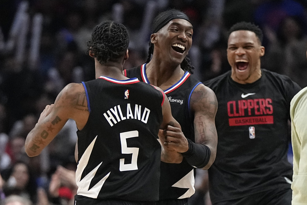 Clippers vs Suns predicciones pronóstico cuotas previas apuestas NBA 9 de abril de 2023