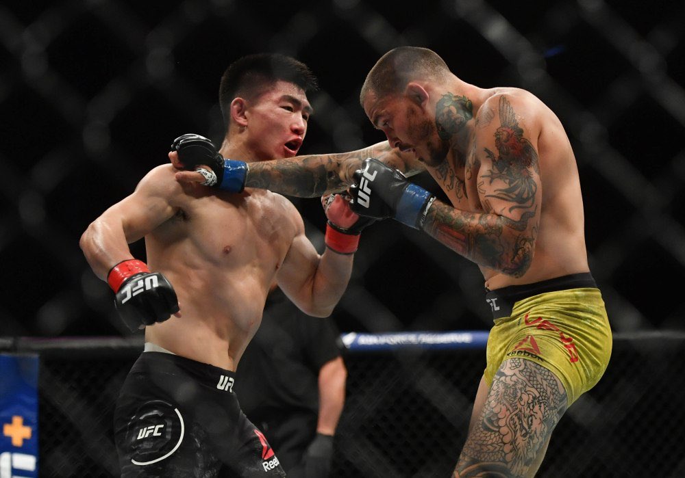 Song Yadong vs Ricky Simón pronóstico predicción cuotas apuestas previa UFC Fight Night 29 de abril 2023