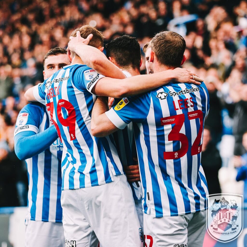 Sunderland vs Huddersfield Town pronóstico predicción cuotas previa apuestas jornada 43 del Championship 18 de abril 2023