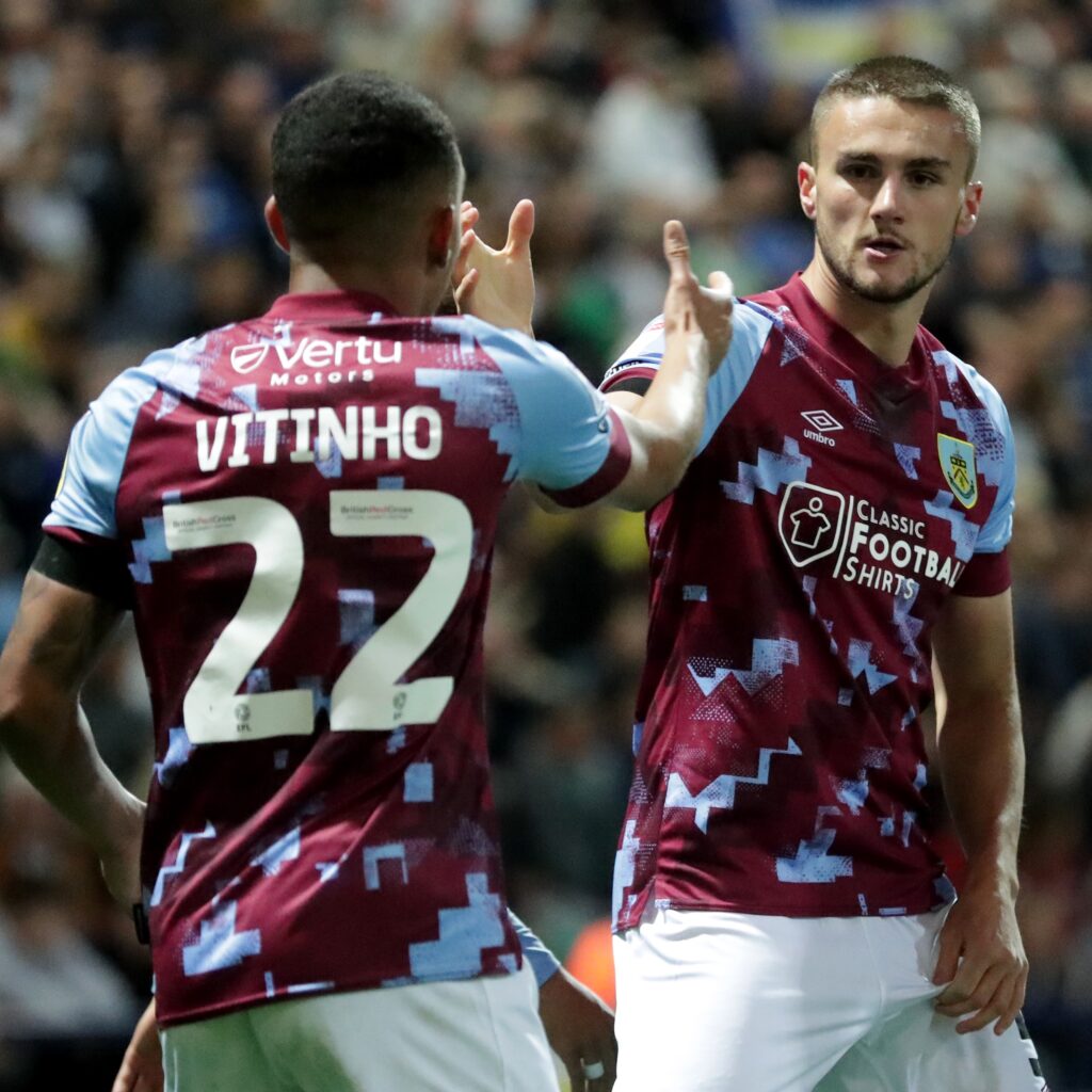 Rotherham United vs Burnley pronóstico predicción cuotas previa apuestas jornada 43 del Championship 18 de abril 2023