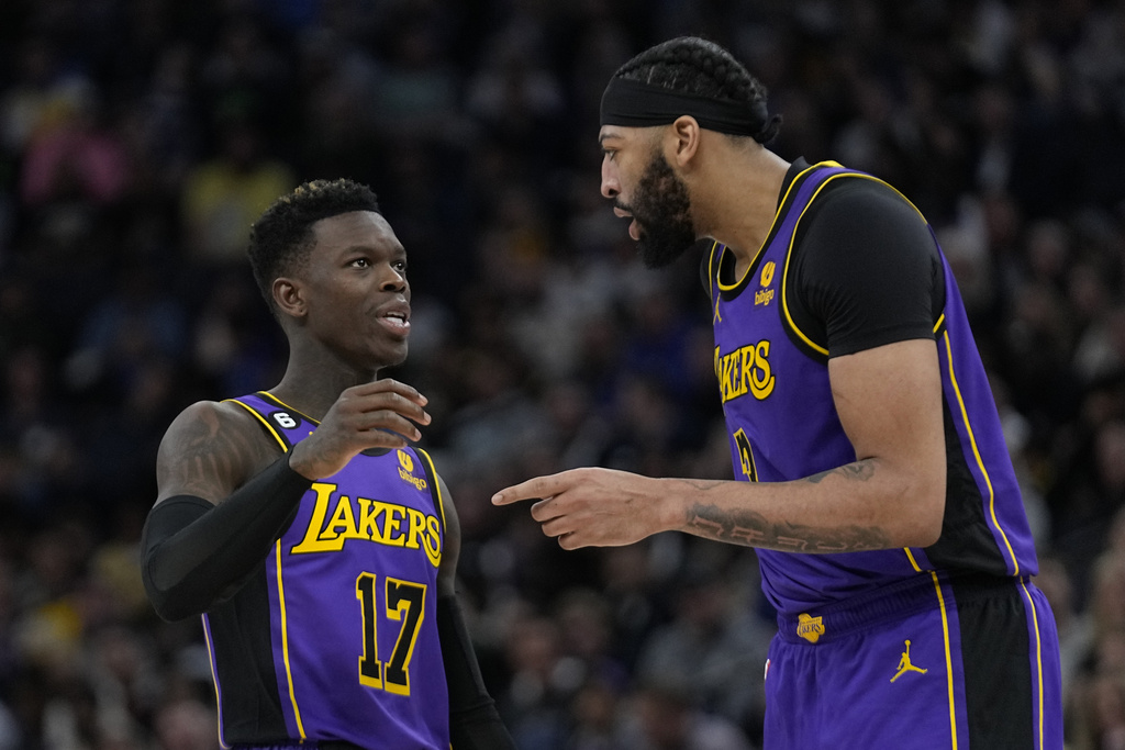 Lakers vs Jazz predicciones pronóstico cuotas previas apuestas NBA 4 de abril de 2023