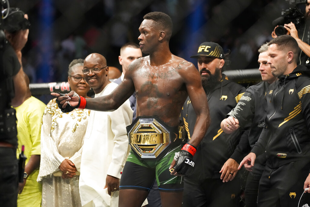 Alex Pereira vs Israel Adesanya Predicciones Pronóstico Cuotas y Apuestas para el UFC 287 el 8 de abril de 2023