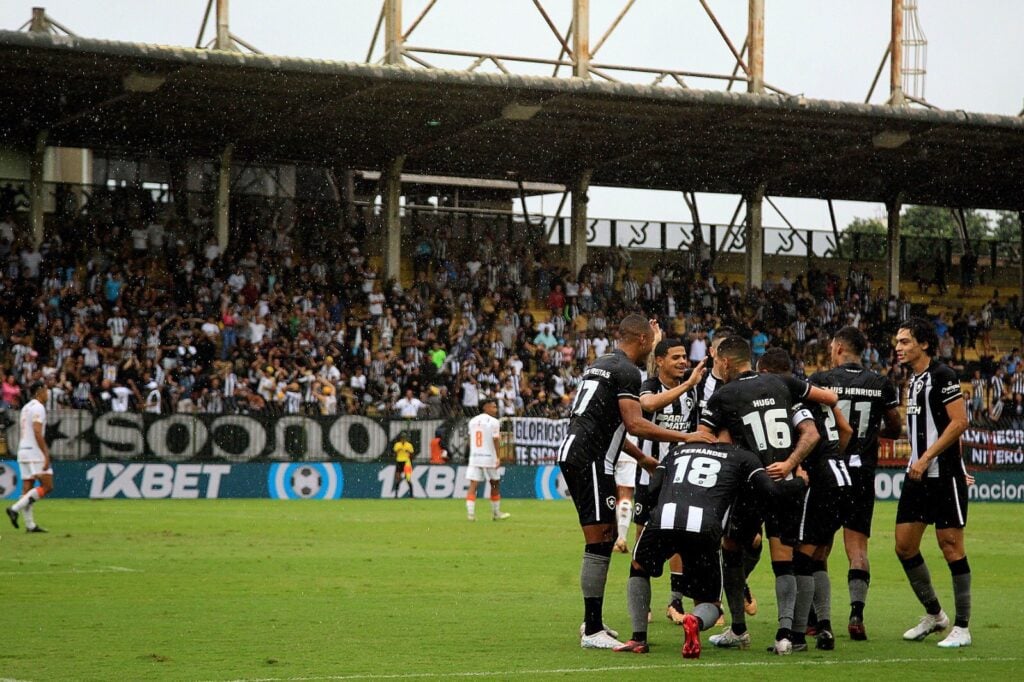 Botafogo vs Sao Paulo Pronósticos Predicciones Cuotas Previa Apuestas Brasileirao 15 de abril de 2023