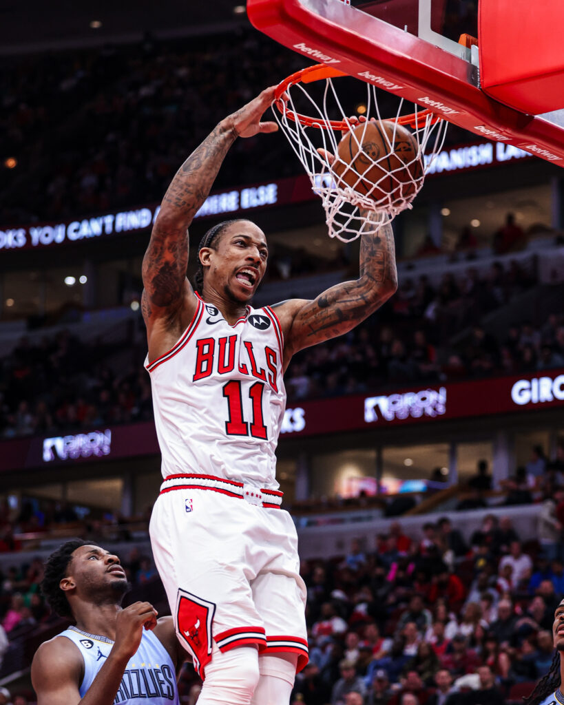 Bulls vs Bucks predicciones pronóstico cuotas previa apuestas NBA el 5 de abril de 2023