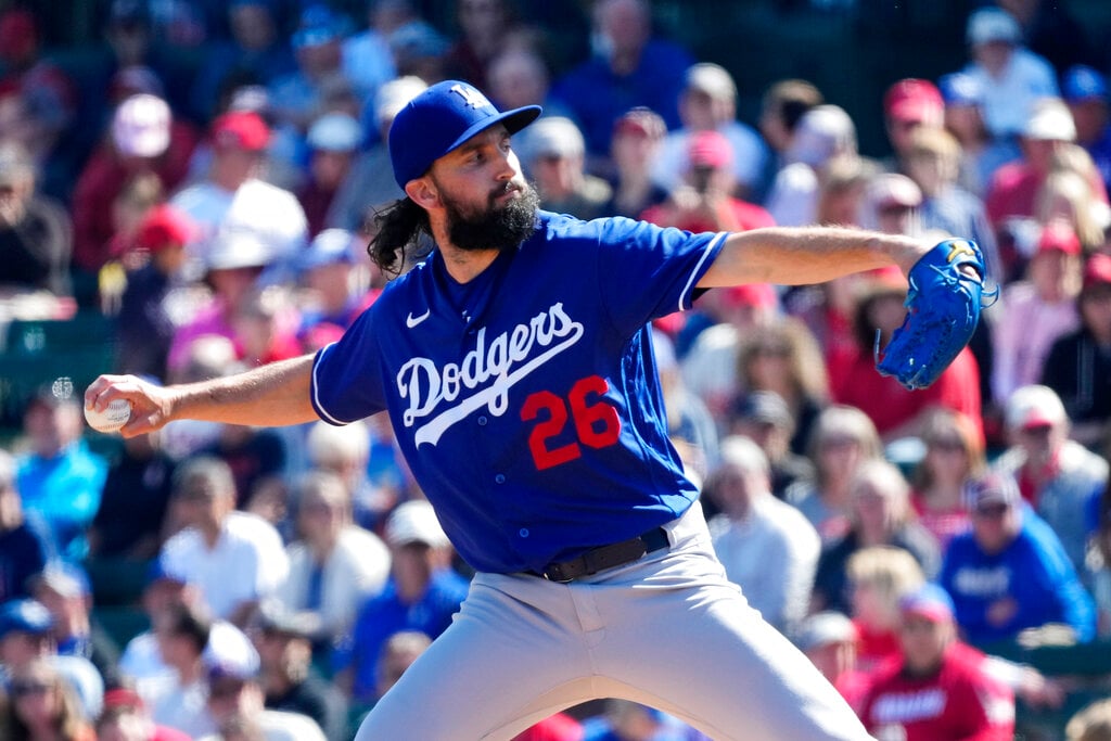 Dodgers vs Pirates predictions picks betting odds for the game on April 26, 2023