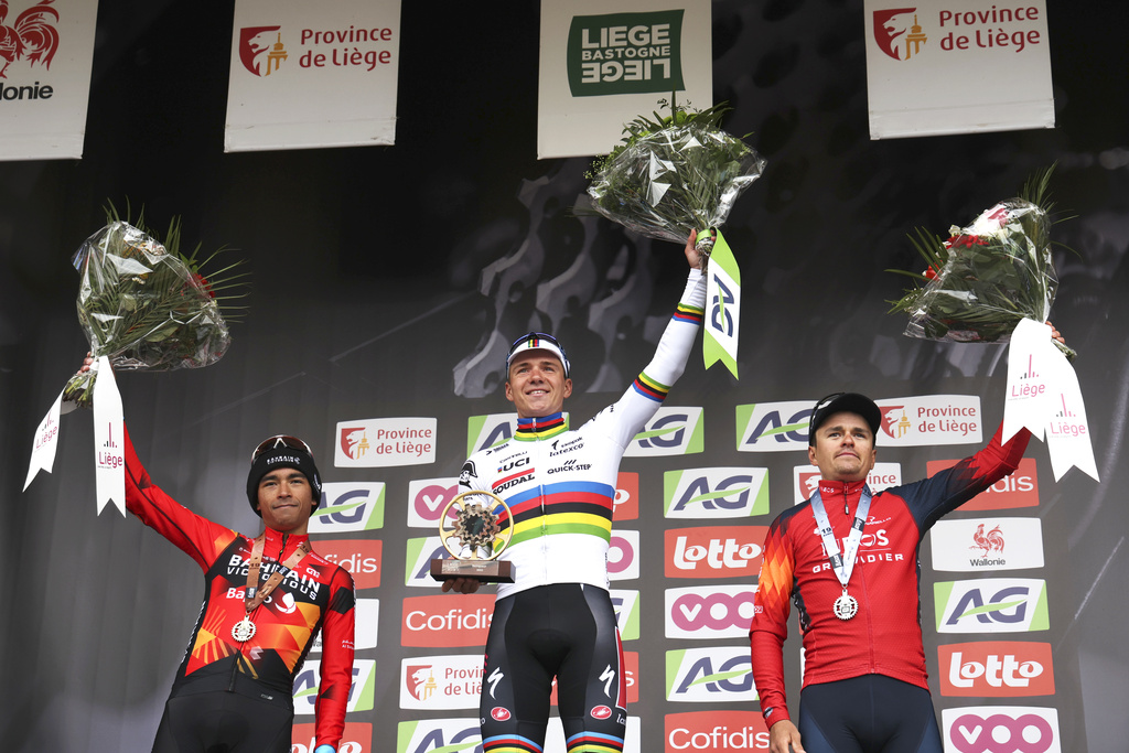 Distribución de premio en metálico del Giro de Italia 2023 por ciclistas y equipos