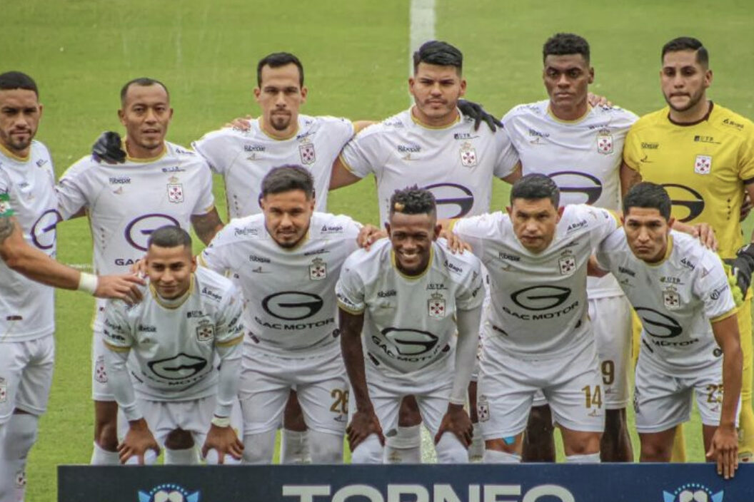 Jorge Wilstermann vs Real Santa Cruz pronóstico predicción cuotas previa apuestas jornada 13 Liga Boliviana el 13 de mayo 2023