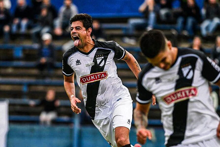 pronostico predicción cuotas previa apuestas Danubio vs Defensor Sporting jornada 15 Liga Uruguaya 13 mayo 2023