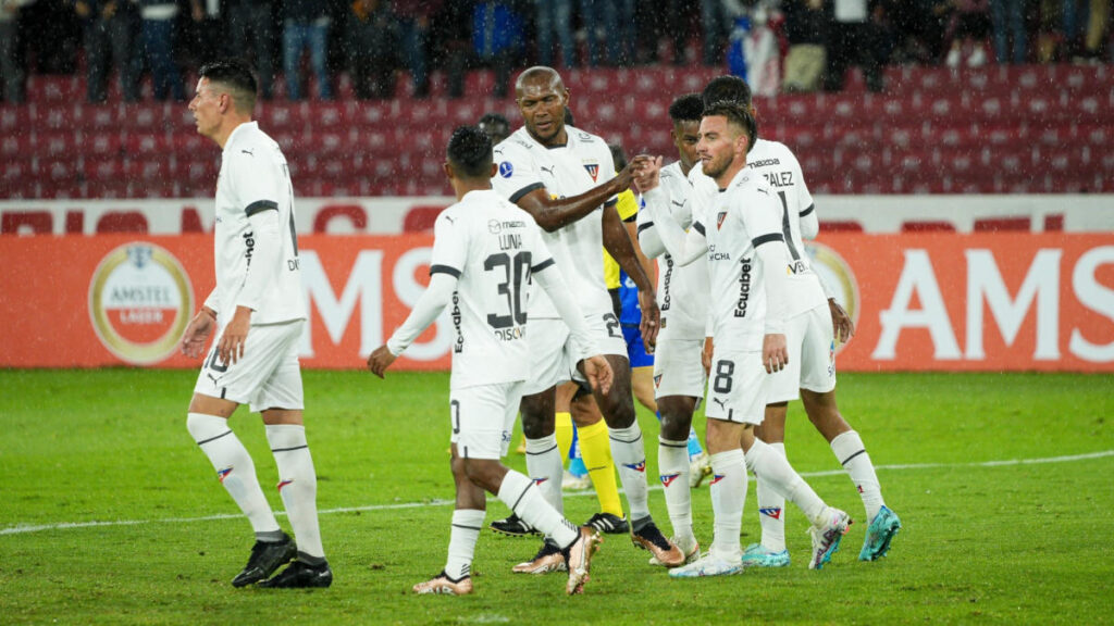 LDU Quito vs Botafogo Predictions Picks Betting Odds Group Stage Game on June 6, 2023