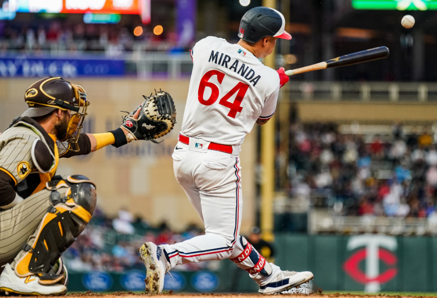 Padres vs Twins predicciones pronóstico cuotas previas apuestas MLB 10 de mayo de 2023