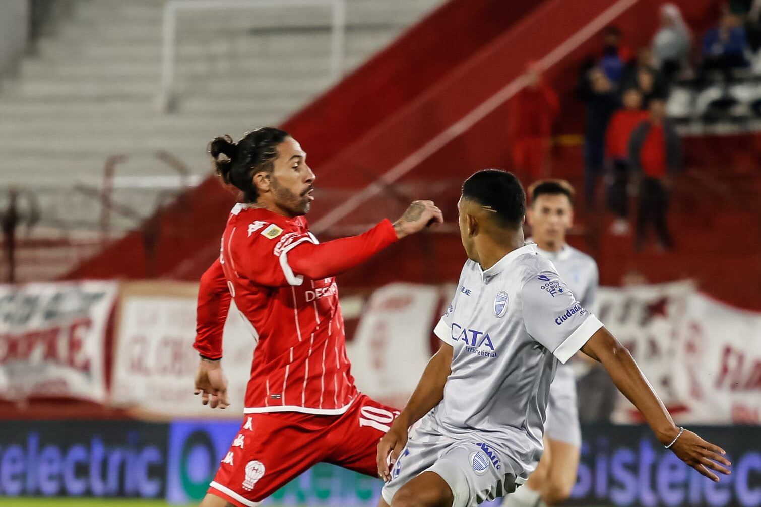 Sarmiento vs Huracan Predictions Picks Betting Odds May 21 2023