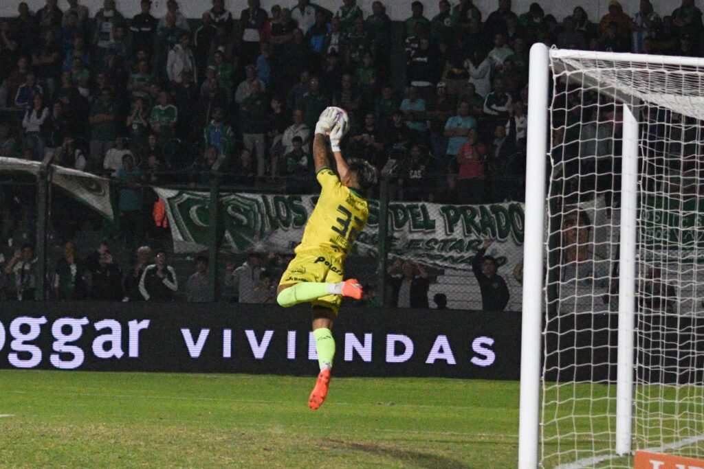 pronostico prediccion cuotas previa Sarmiento vs Huracán jornada 17 Liga Argentina 21 mayo 2023