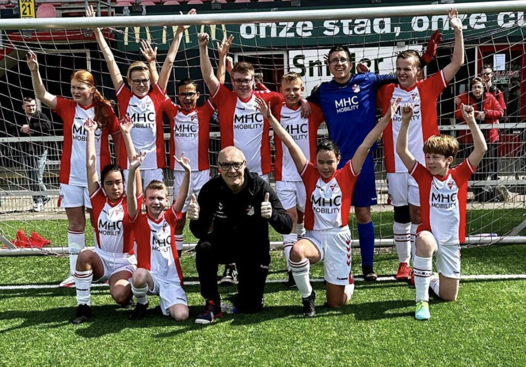 Pronóstico predicciones cuota previa apuestas AZ Alkmaar vs Emmen jornada 32 Eredivisie 14 mayo 2023