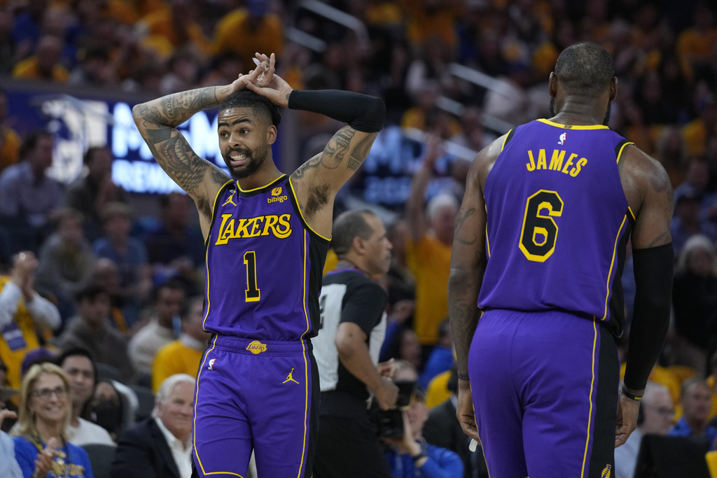 Golden State Warriors vs Los Angeles Lakers Predicciones pronóstico cuotas apuestas Juego 3 Semifinales Conferencia Oeste Playoffs de la NBA 6 de mayo de 2023