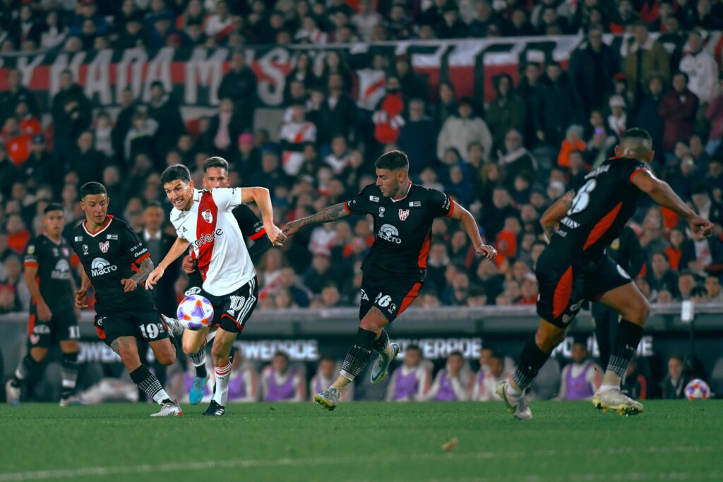 River Plate vs The Strongest pronóstico predicciones cuotas previa apuestas Grupo D Copa Libertadores el 27 de junio de 2023