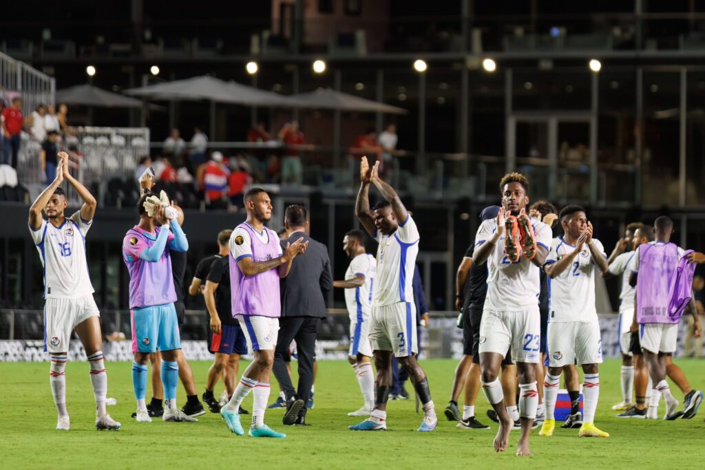 pronostico prediccion cuotas previa Panamá vs El Salvador jornada 3 Copa Oro Grupo D 4 julio 2023