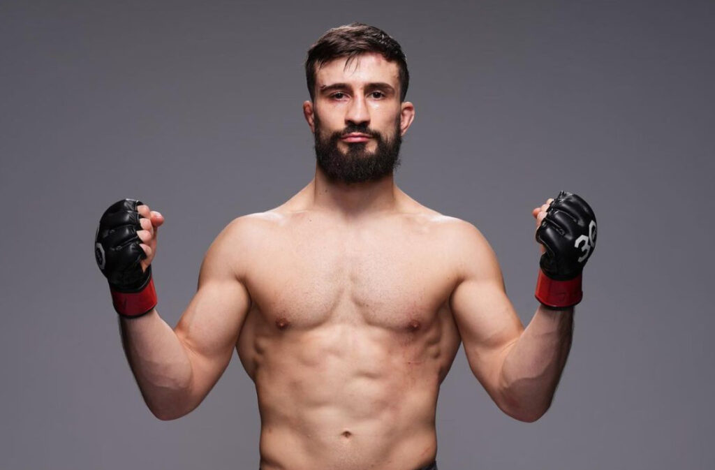 Predicción, pronóstico y cuotas para Nazim Sadykhov vs Terrance McKinney UFC Fight Night del 15 de julio de 2023