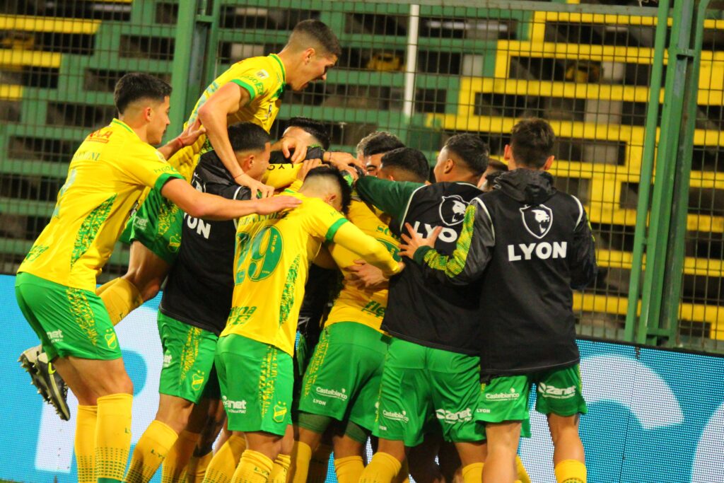 Emelec vs Defensa y Justicia Predictions Picks Betting Odds Round of 16 Game on August 1, 2023