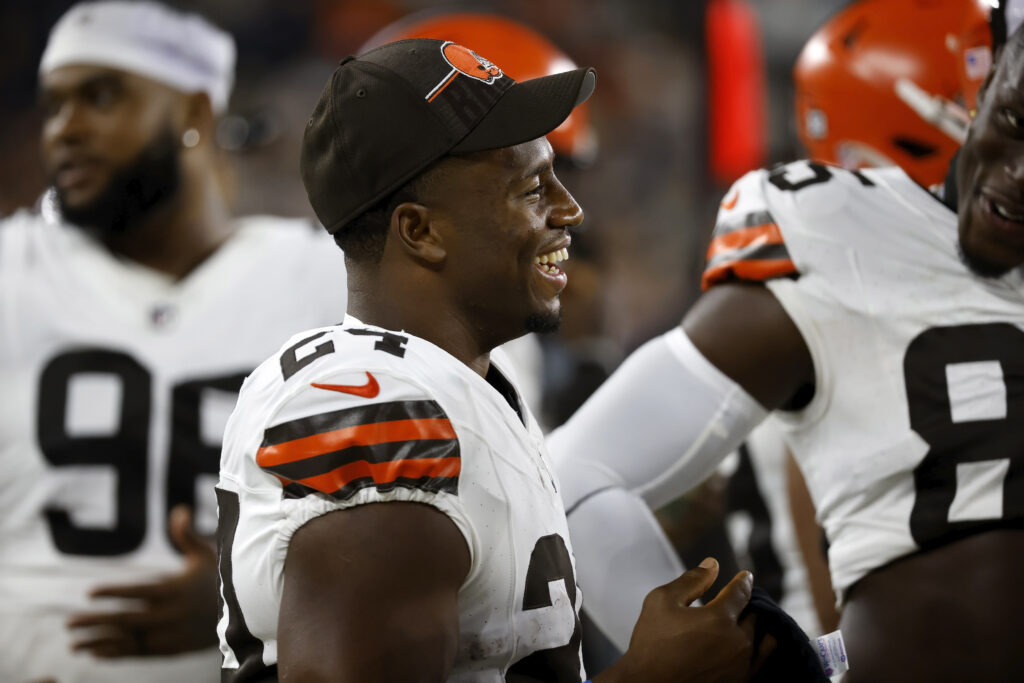 Browns vs Eagles Predictions, Picks, Odds August 17 2023