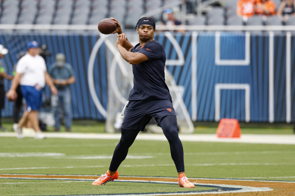 Bears vs Buccaneers Predictions, Picks, Odds Sep 17 2023