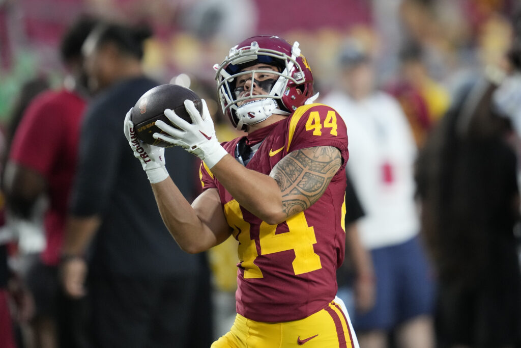 USC vs Colorado Predictions, Picks, Odds Sep 30 2023