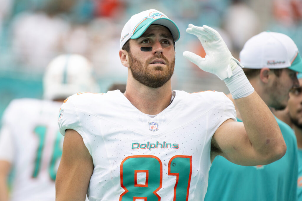 Giants vs Dolphins Predictions, Picks, Odds Oct 8 2023