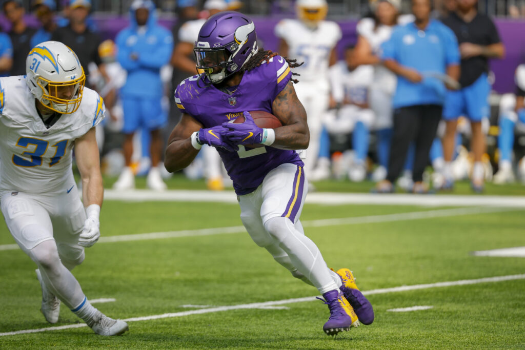 Chiefs vs Vikings Predictions, Picks, Odds Oct 8 2023