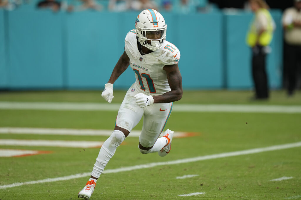 Dolphins vs Eagles Predictions, Picks, Odds Oct 22 2023