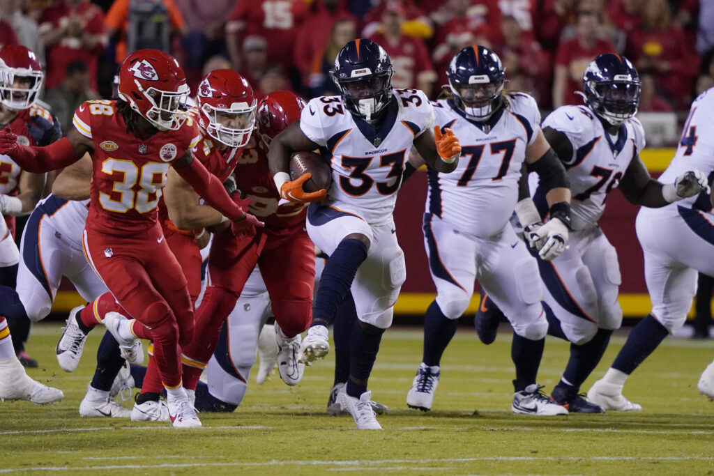 Chiefs vs Broncos Predictions, Picks, Odds Oct 29 2023