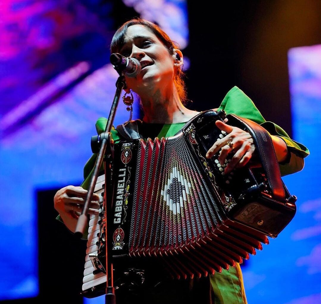 Julieta Venegas | Próximos conciertos en la costa oeste para 2024